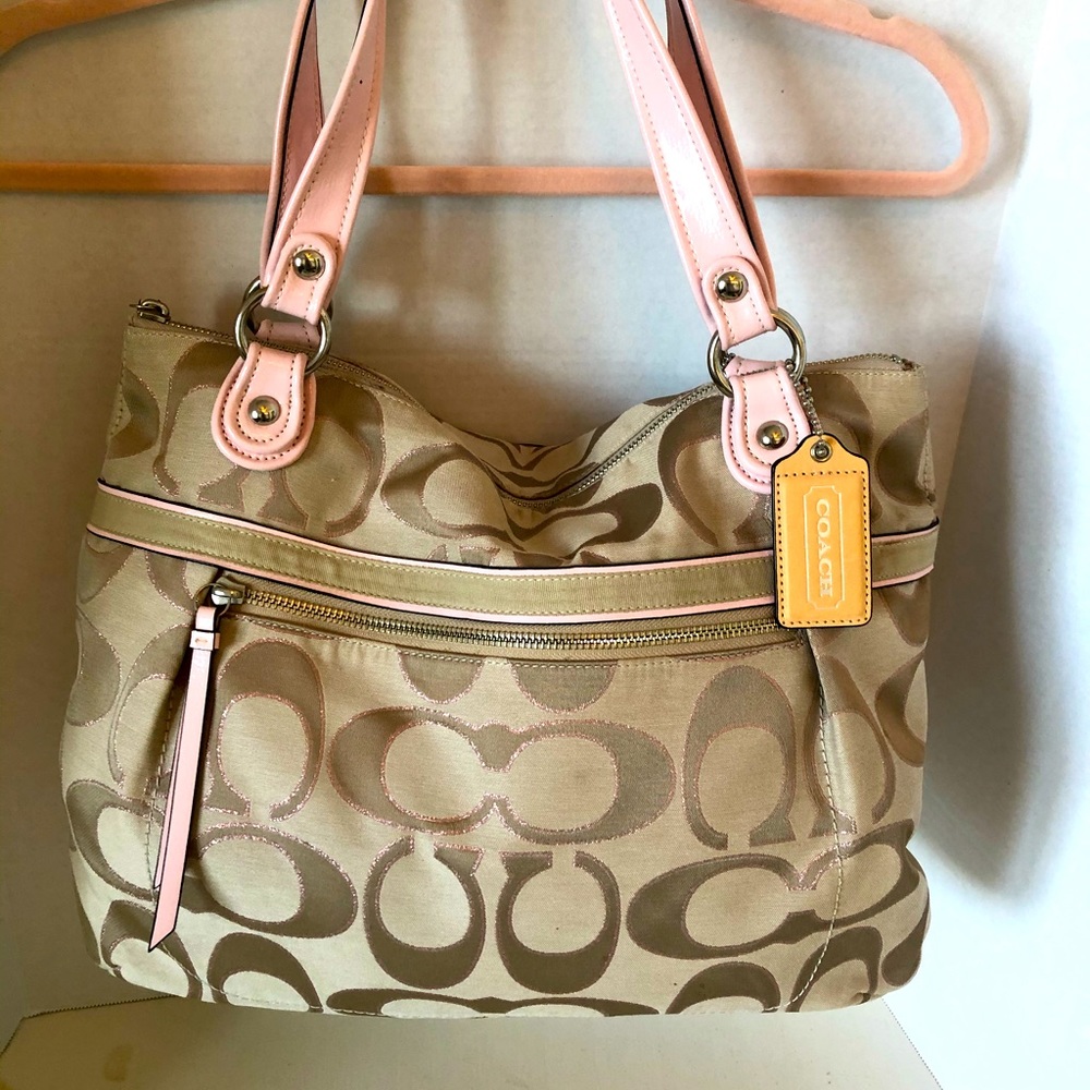 Coach shoulder bag